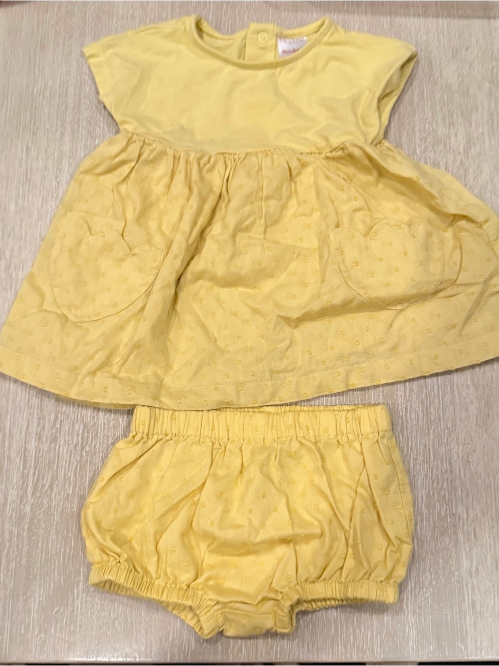 Hanna Anderssson yellow Dress and Bloomers with tulip pockets size 12-18 months
